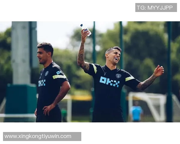 罗德里因肌肉受伤缺席后重返曼城训练状态回暖 罗德里因肌肉受伤缺席后重返曼城训练状态回暖