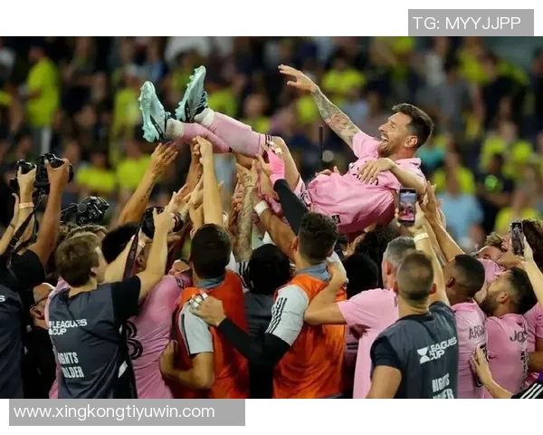 梅西双响助力球队季后赛首战胜利荣膺全场最佳毫无争议 梅西双响助力球队季后赛首战胜利荣膺全场最佳毫无争议