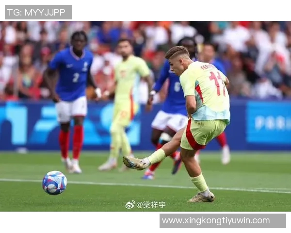 费尔明首度上演帽子戏法荣膺欧冠最佳球员称号 费尔明首度上演帽子戏法荣膺欧冠最佳球员称号